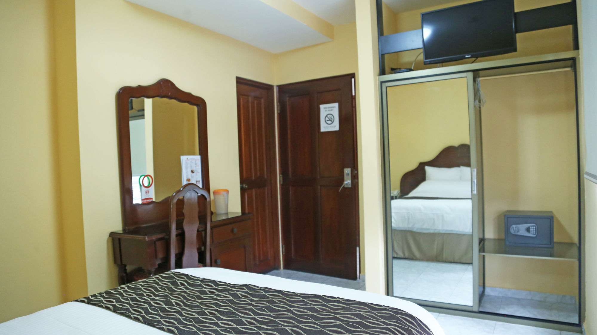 Hotel San Remo Panama City Exterior photo